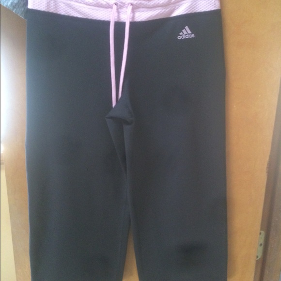 Adidas NWOT Sports Bra Capri Pant Bundle S/M♥️ - Picture 6 of 8